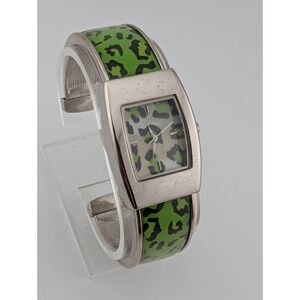 Vernier Green Leopard Print Watch Women 25mm Case Bangle Band- New Battery